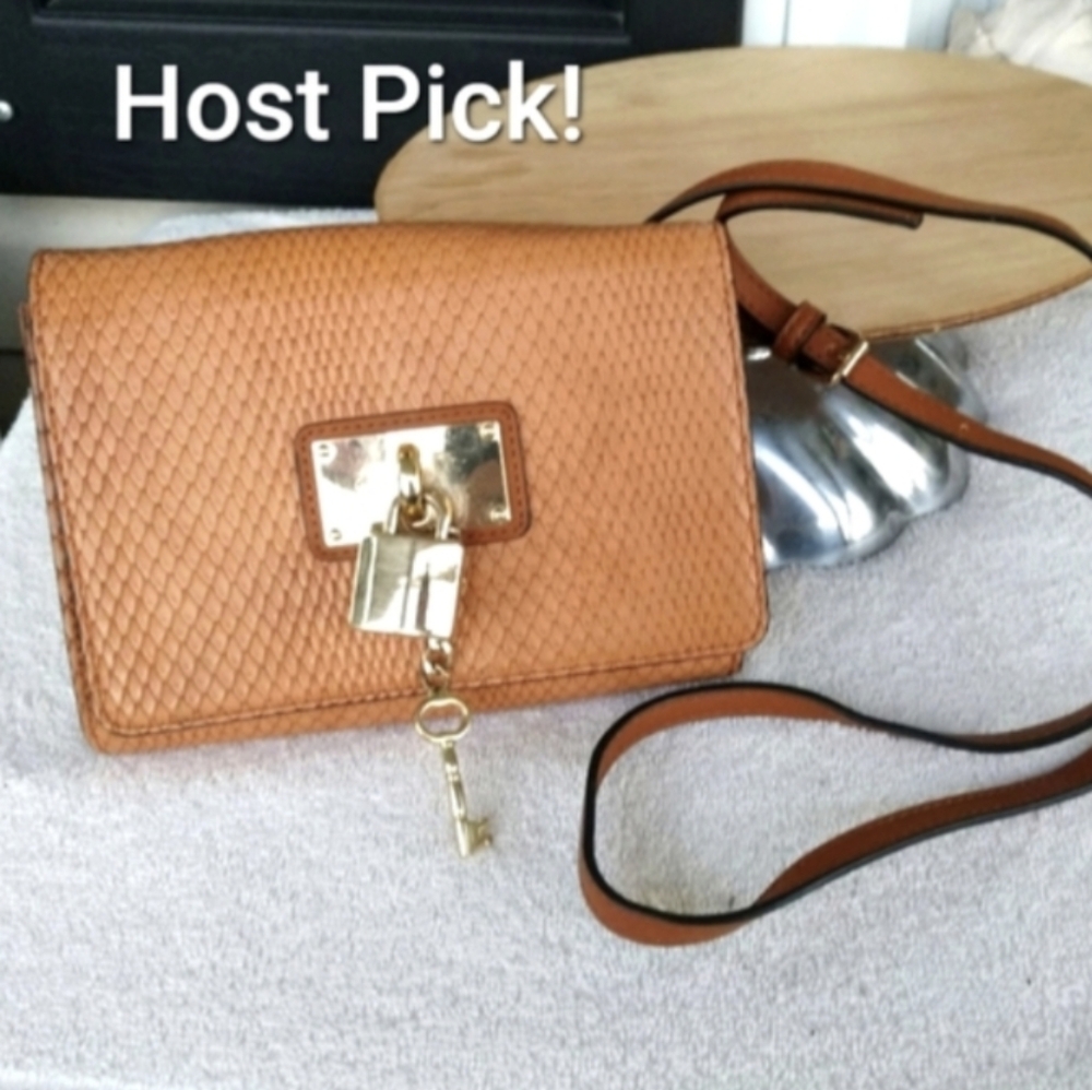 HOST PICK NWOT Aldo Snakeskin Crossbody Bag "PRICE DROPPED" Magnetic w/L…Was $45